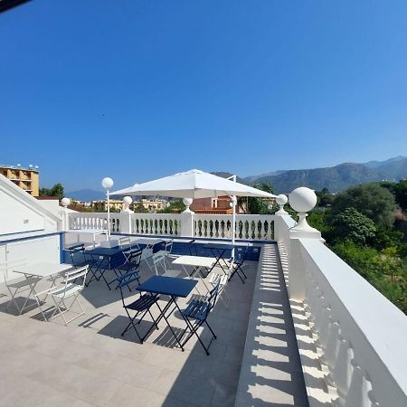 Villa Gabriella - Rooms & Breakfast Sant'Agnello Exteriör bild